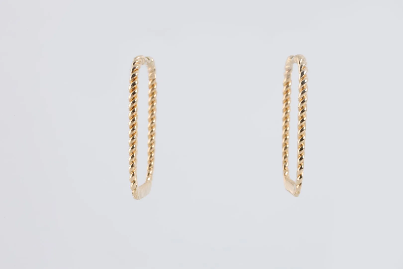 14k Yellow Gold Rope Design Square Hoop Earrings (4.92g.)