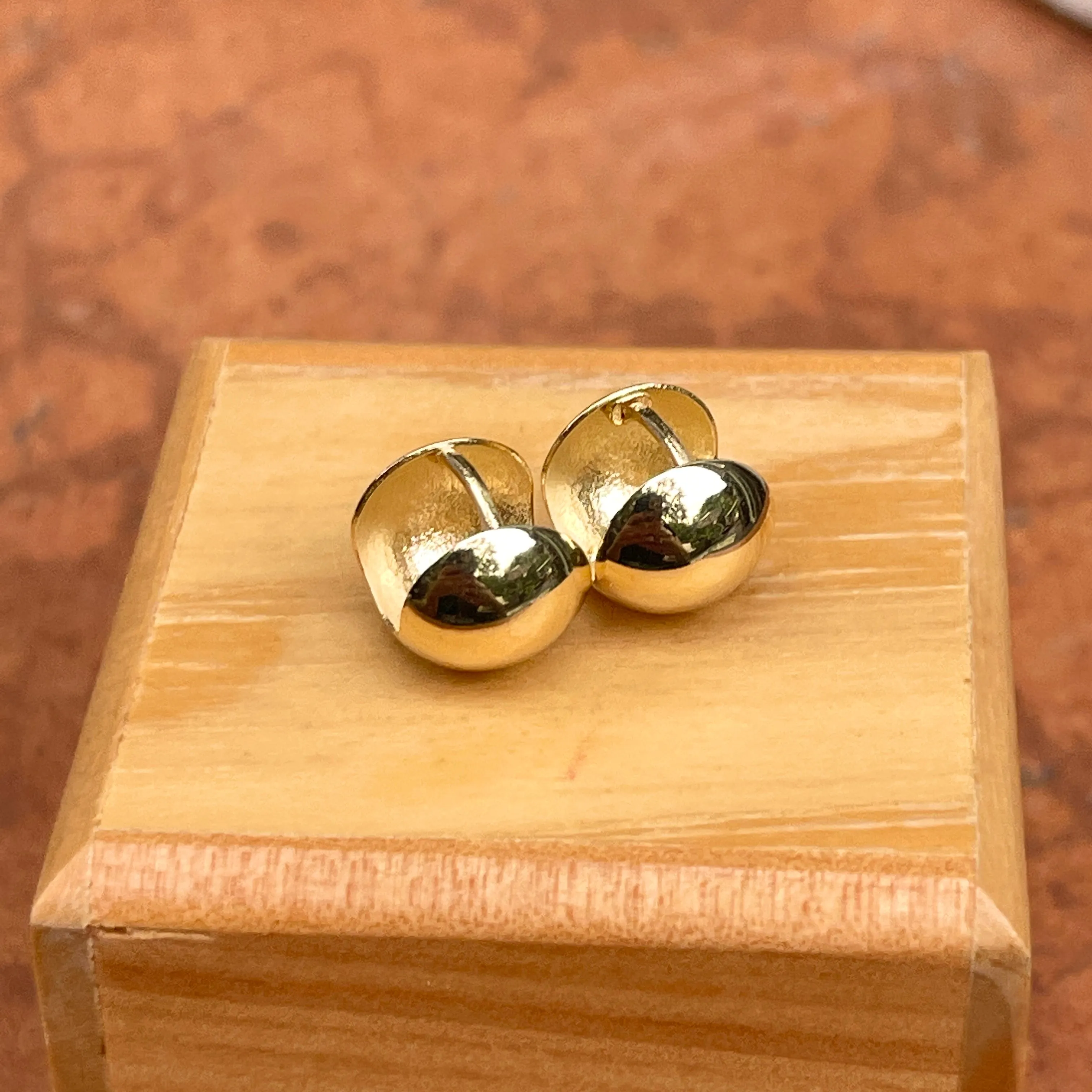 14KT Yellow Gold 10mm Wide Round Huggie Hoop Earrings