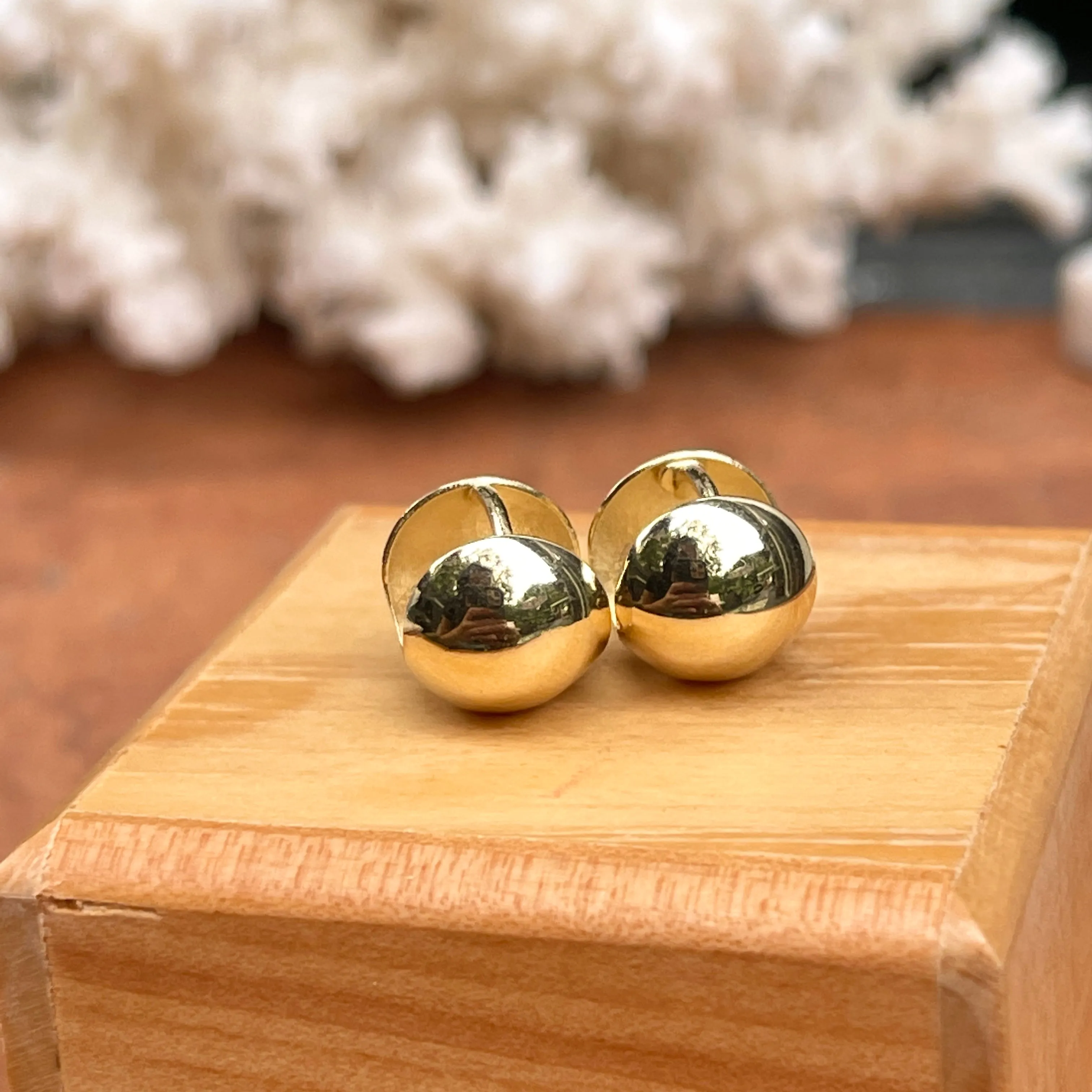14KT Yellow Gold 10mm Wide Round Huggie Hoop Earrings