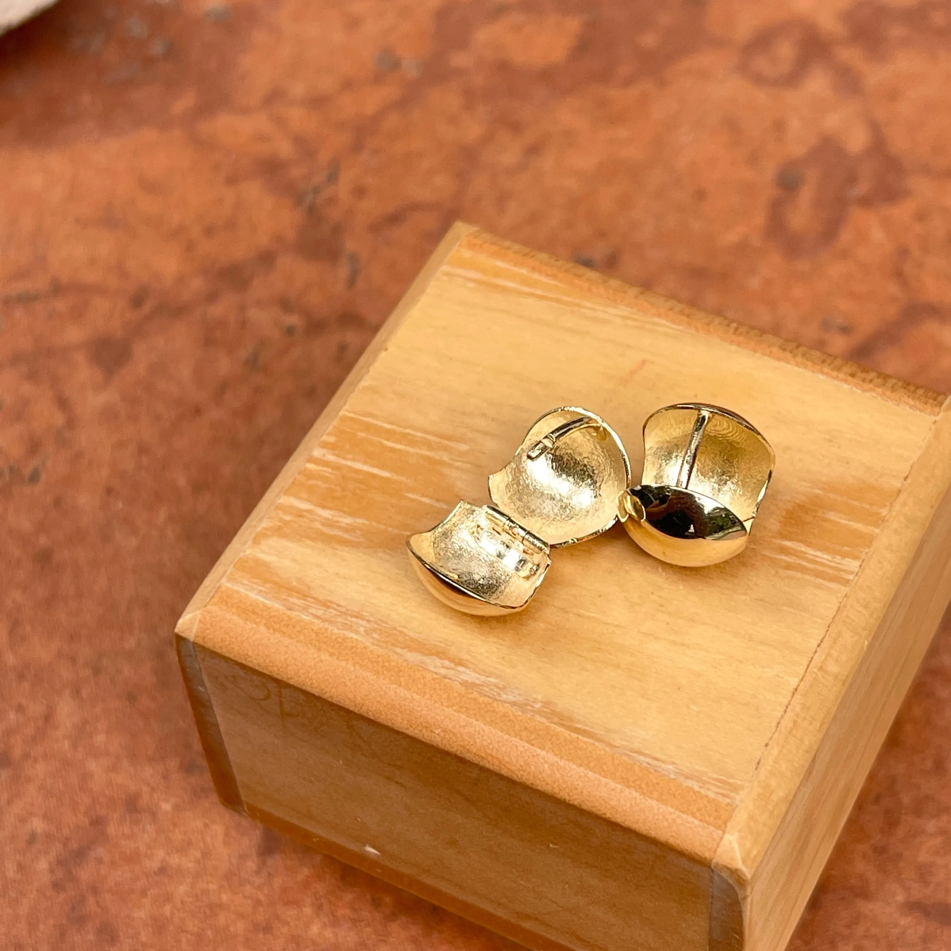 14KT Yellow Gold 10mm Wide Round Huggie Hoop Earrings