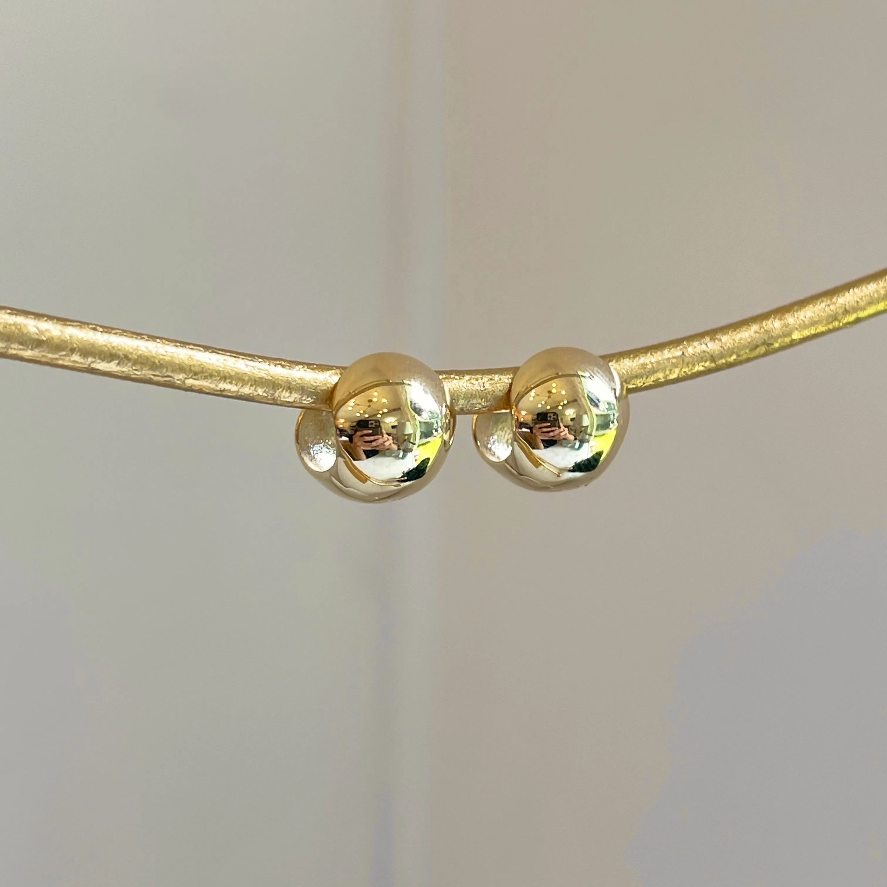 14KT Yellow Gold 10mm Wide Round Huggie Hoop Earrings