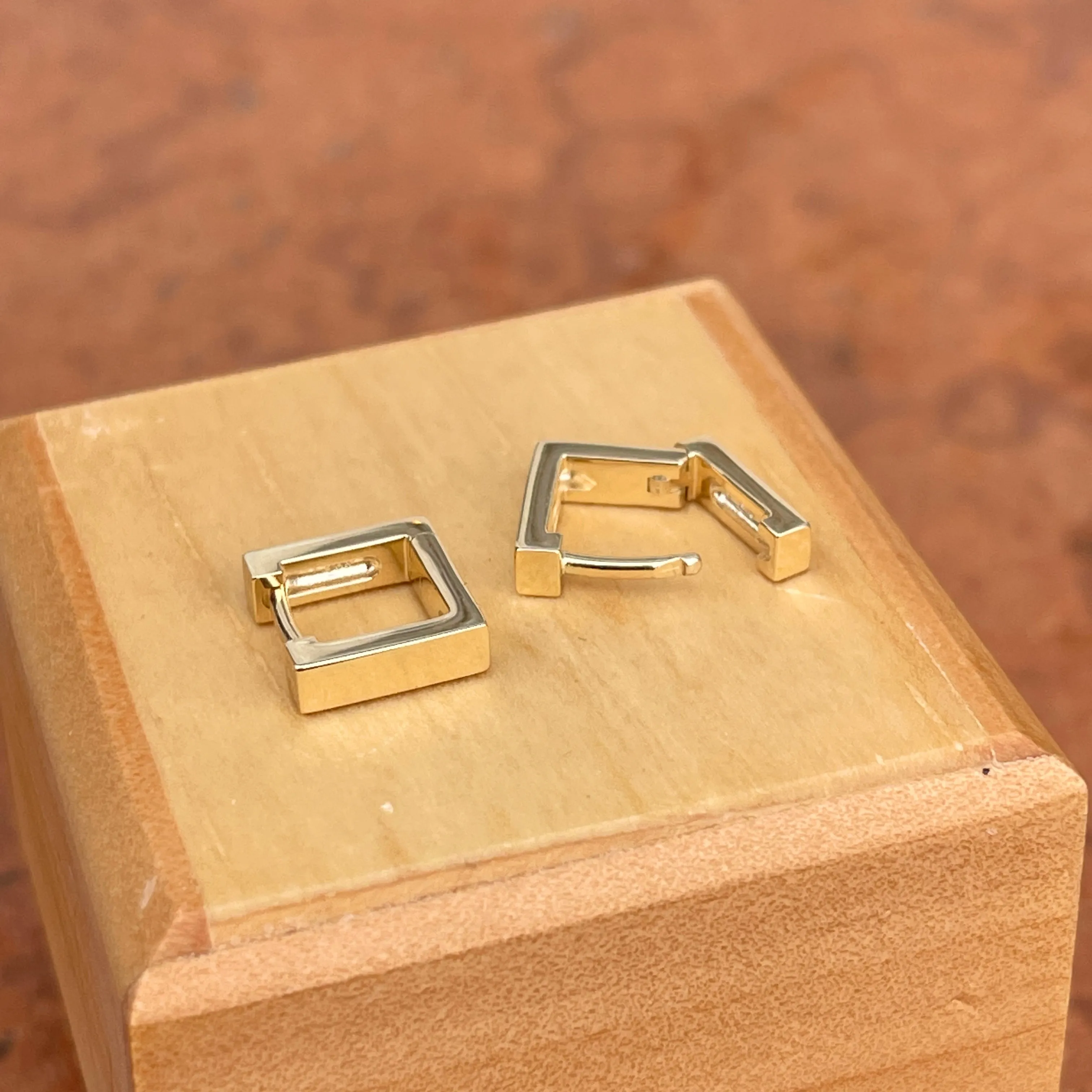 14KT Yellow Gold Mini Square Shape Huggie Hoop Earrings 10mm