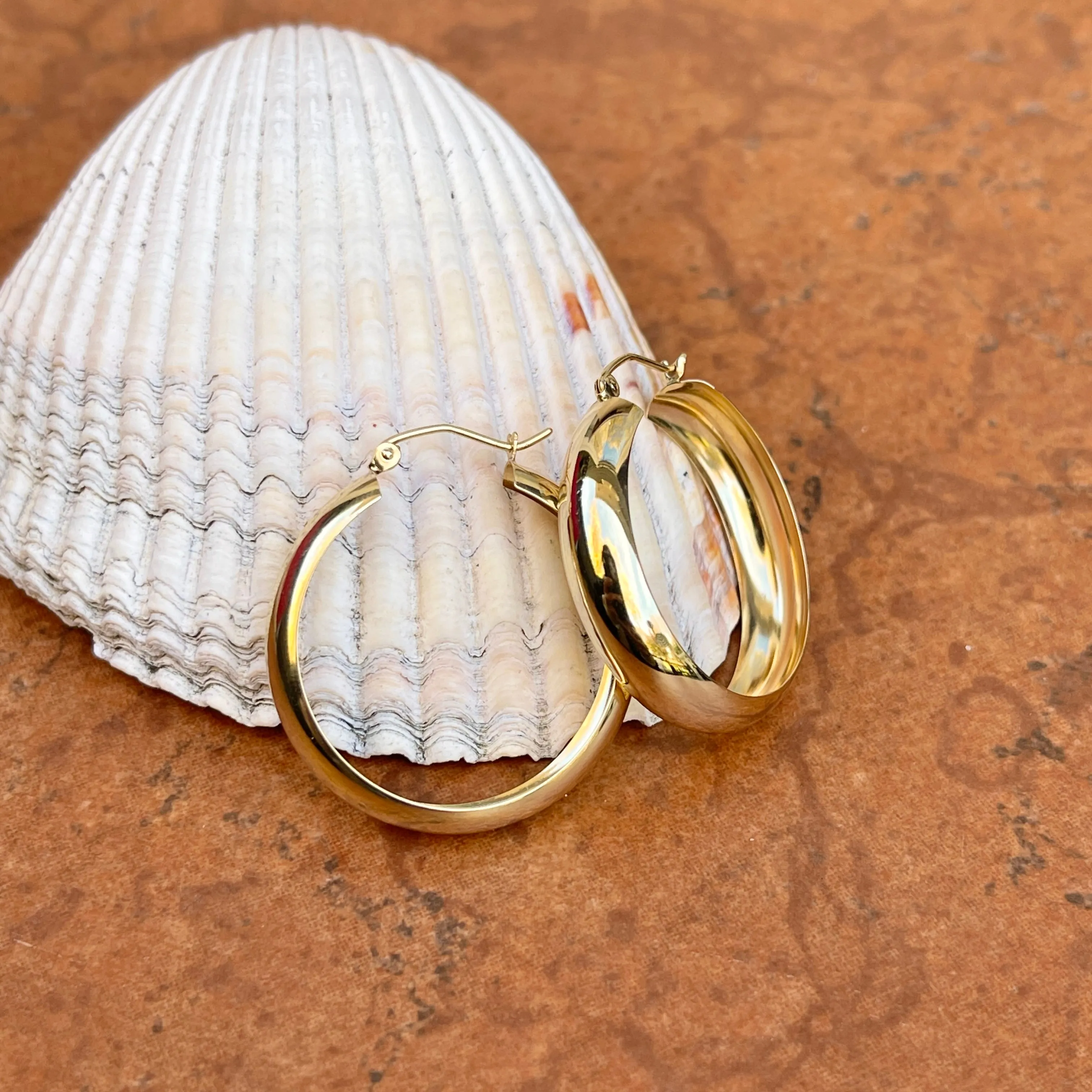 14KT Yellow Gold Shiny Rounded 6.75mm Wide Hoop Earrings 28mm