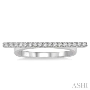 1/6 Ctw Vertical Bar Round Cut Diamond Ring in 10K White Gold