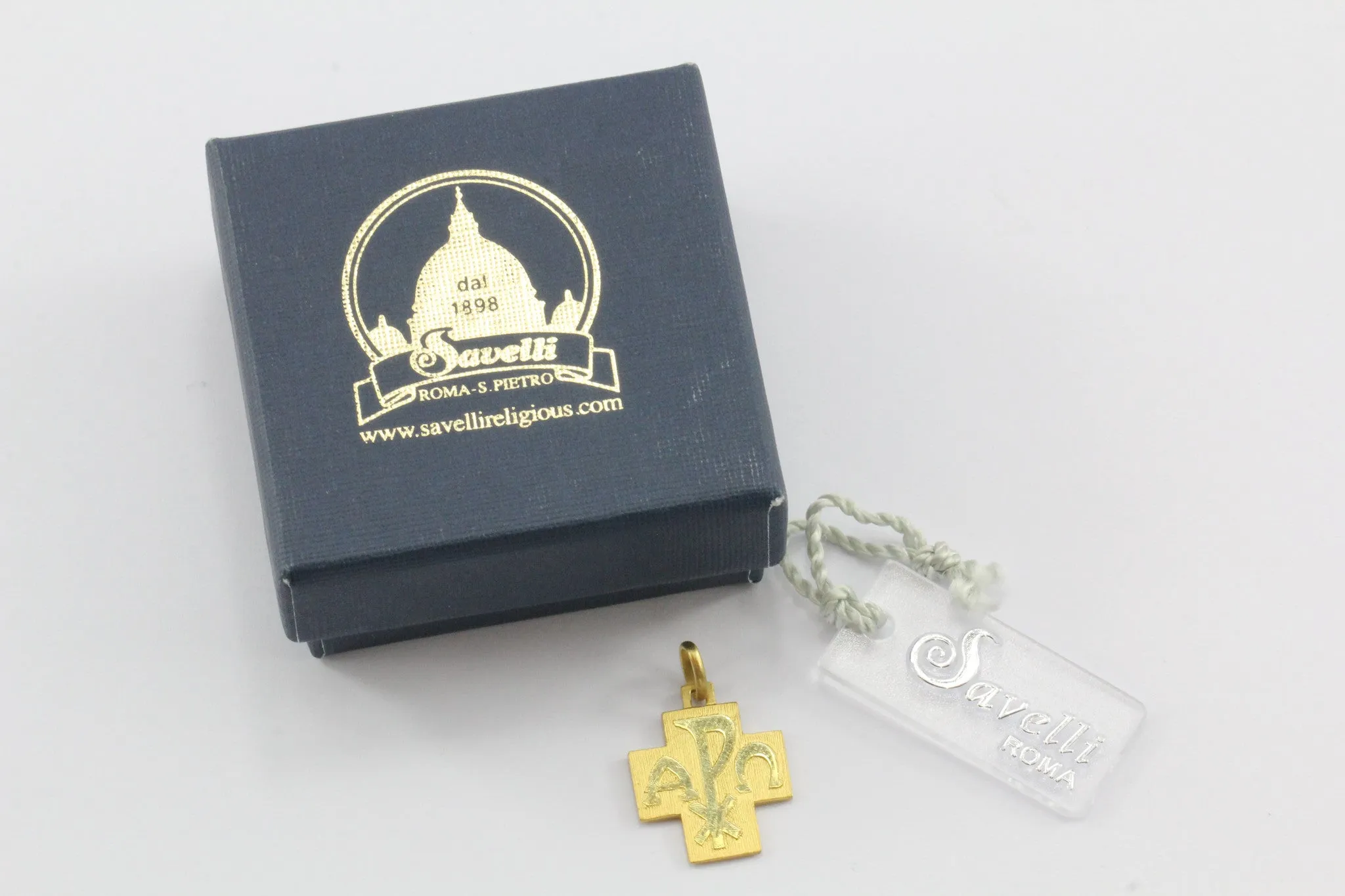 18K Gold Savelli Italy Vaticano / Vatican Cross Pendant in Box w/ Tag