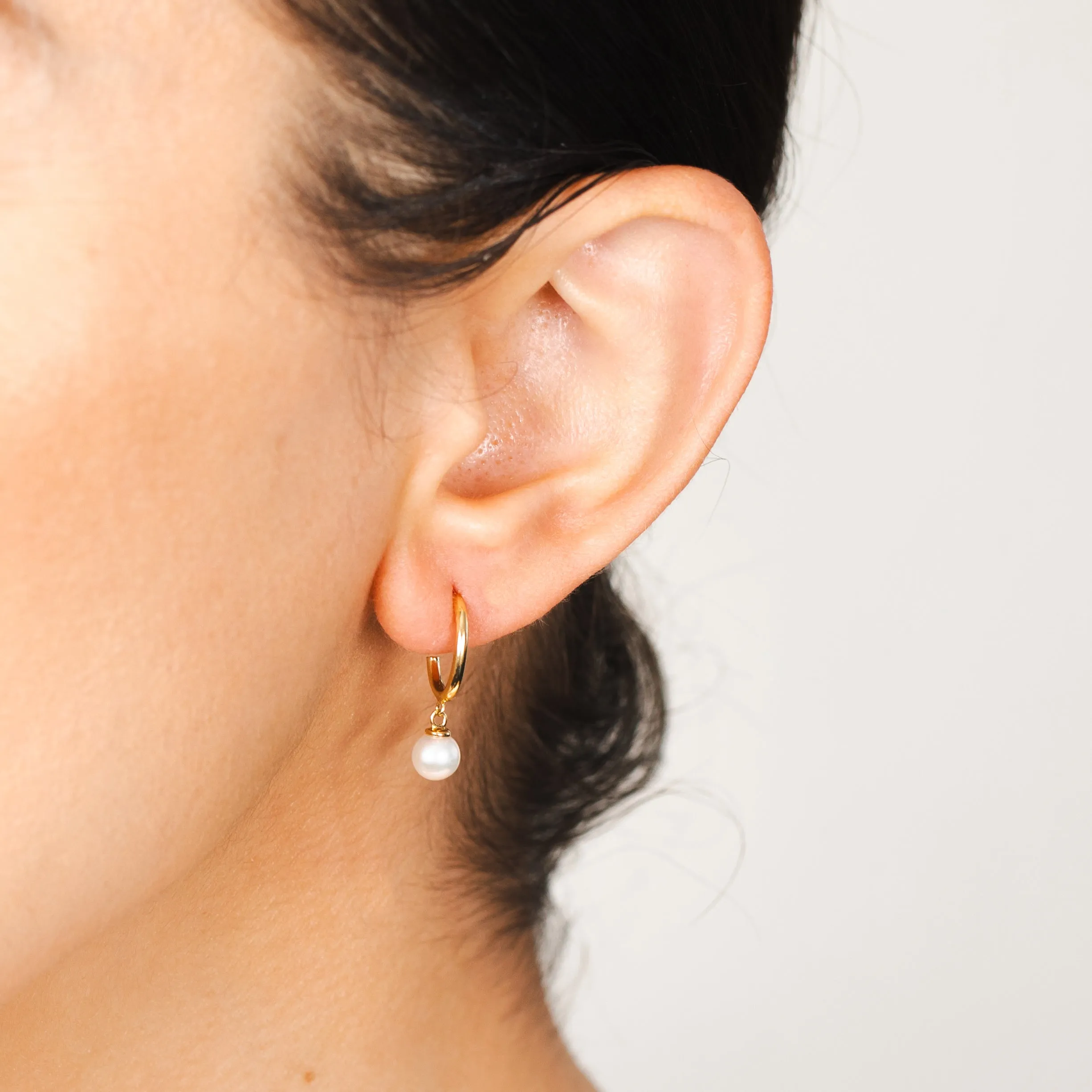 9ct Yellow Gold Fresh Water Pearl On 3/4th Hoop Earrings