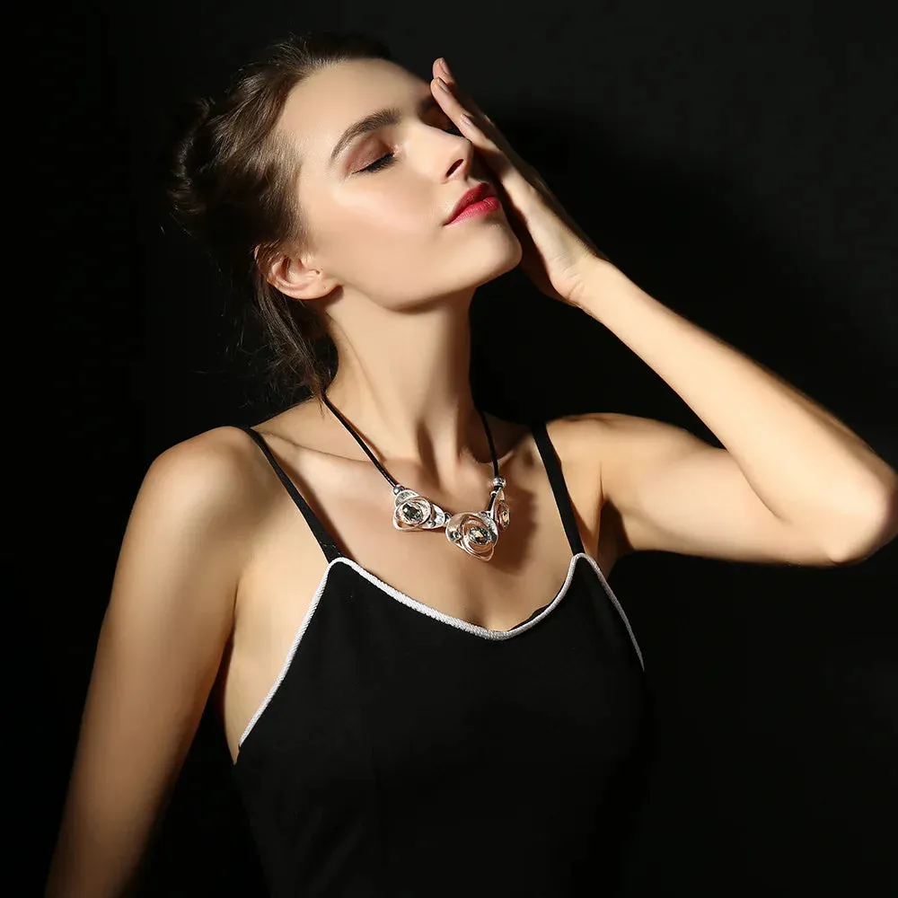 Beautiful Chain Necklace Leather Goth Vintage Women Metal Fashion Necklace