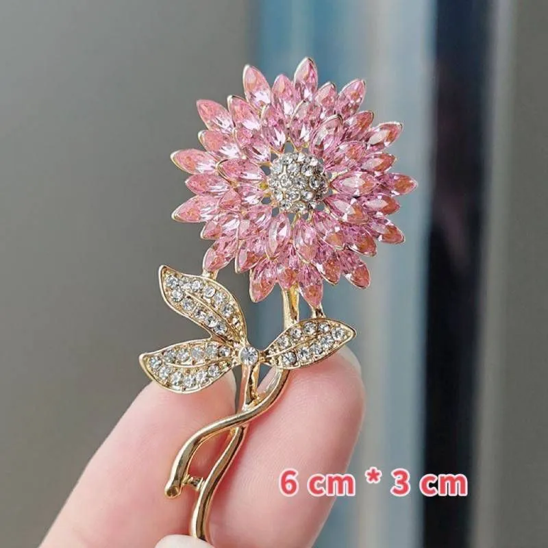 Brooches Collection 001 (45 1-46) - Thai Dress Brooches and Jewellry
