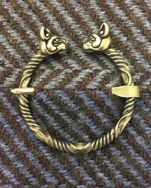 Cat Brooch - Medium