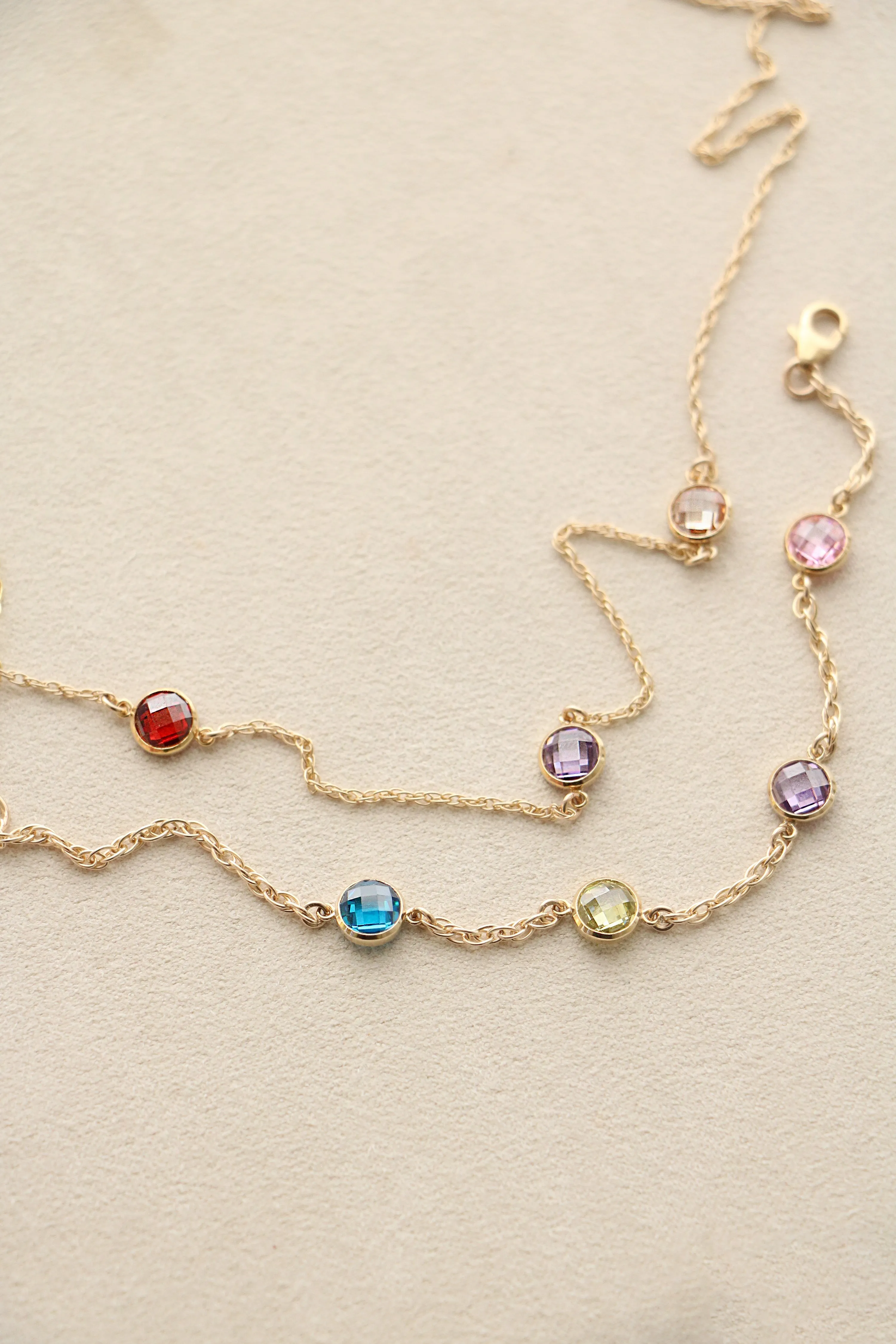 checkered birthstone bracelet { gold }