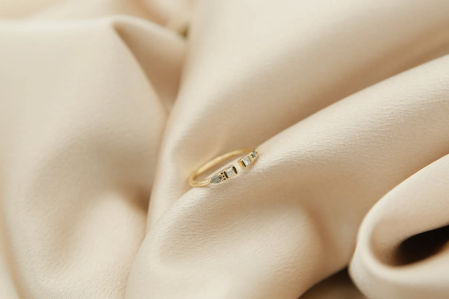 Cory | Adjustable Salt and Pepper Diamond Ring
