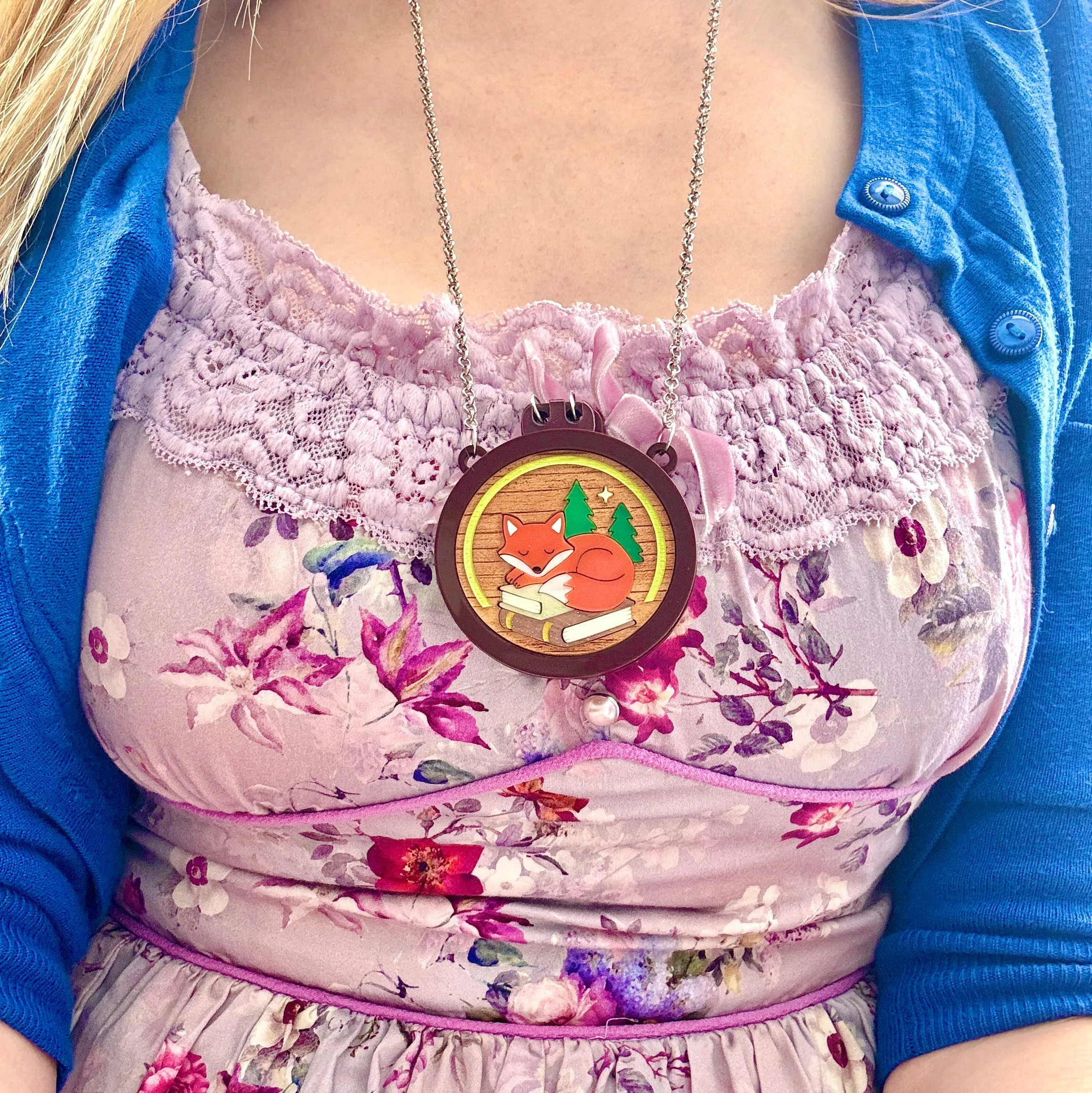 Cozy Fox 🦊 compact   - necklace