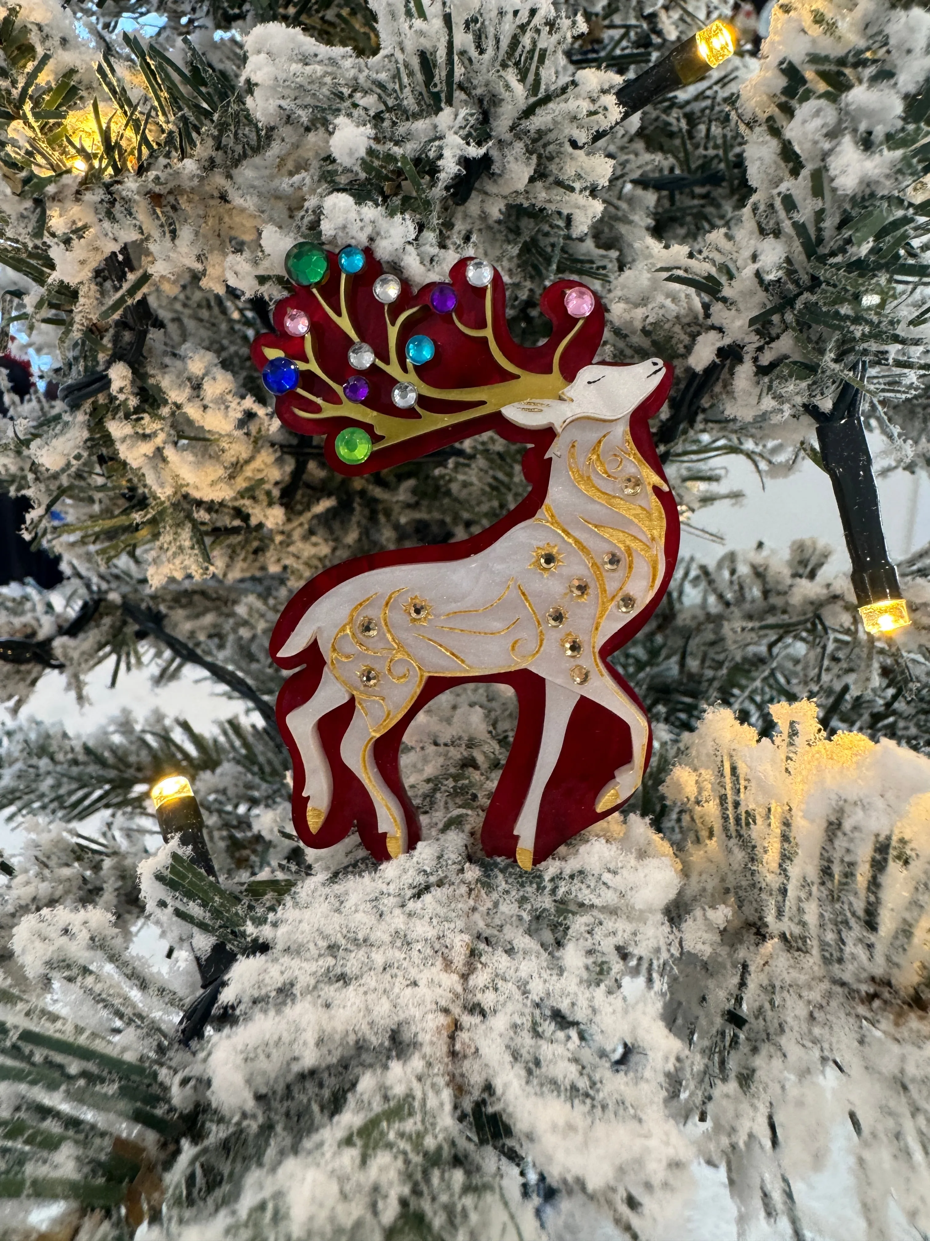 Deer Christmas 🦌- Brooch