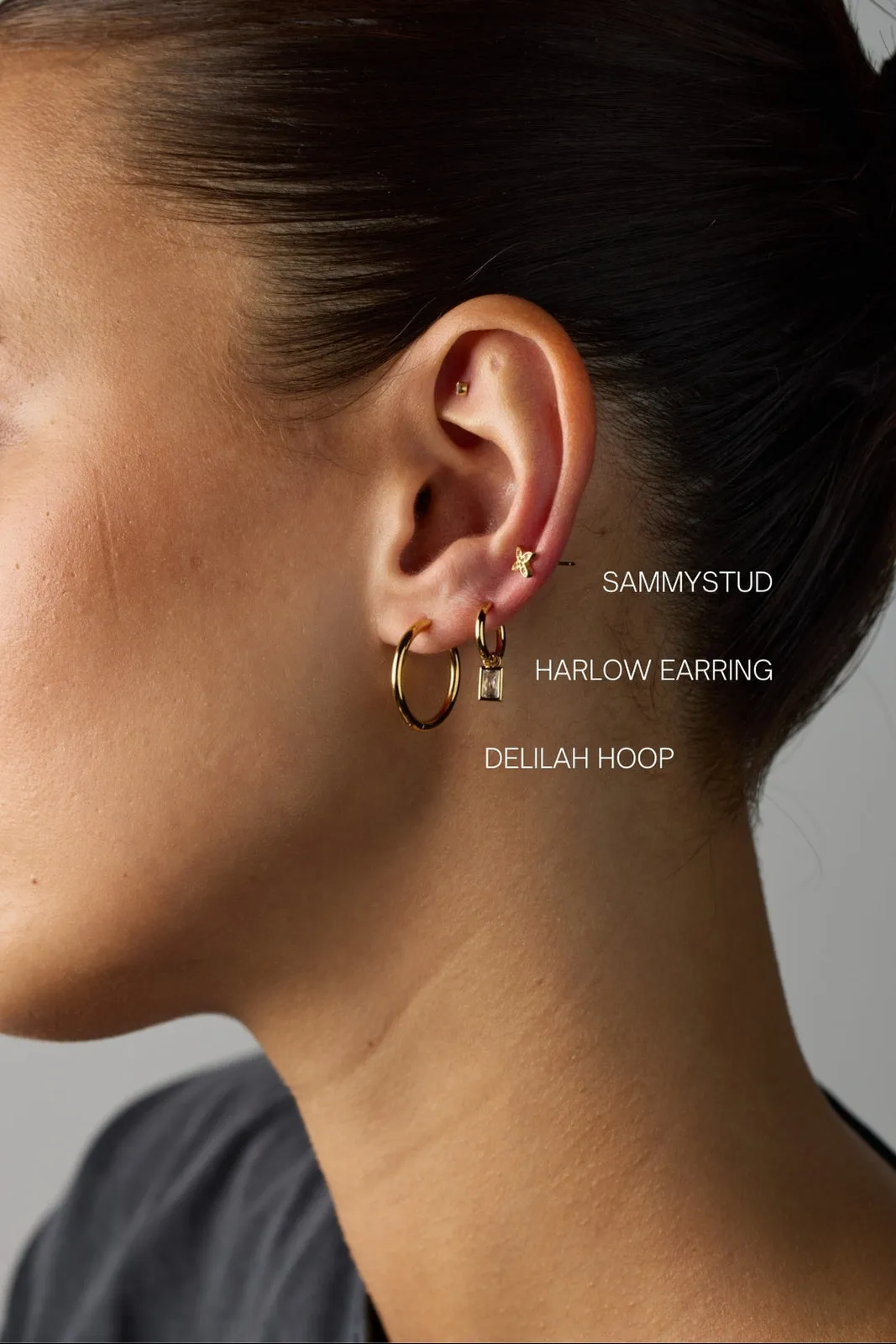 Delilah Hoop Medium - Gold