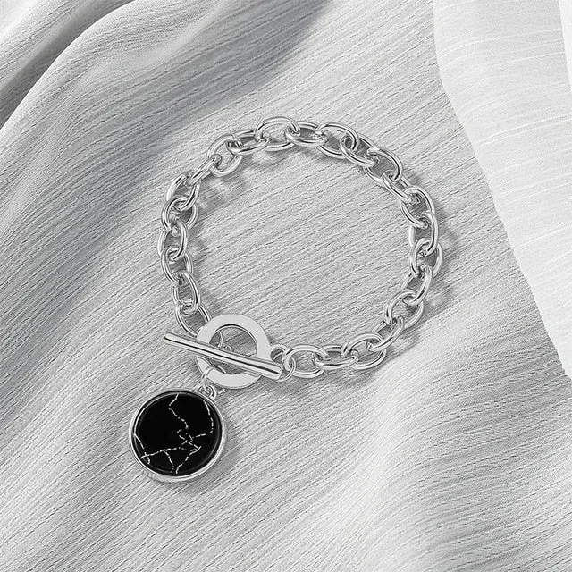 Elegant Designer Made Chain Linked Pendant/ Bracelet