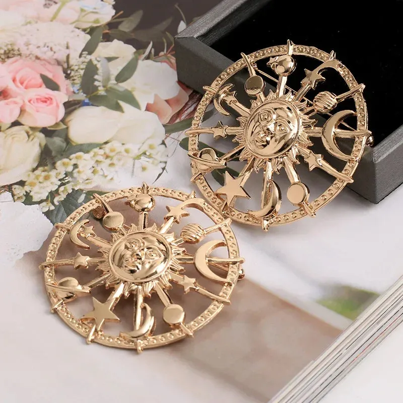 European Retro Sun God Brooch Creative Sun Moon Stars Christmas Pin Baroque Style Badge Brooch Brooches for Women