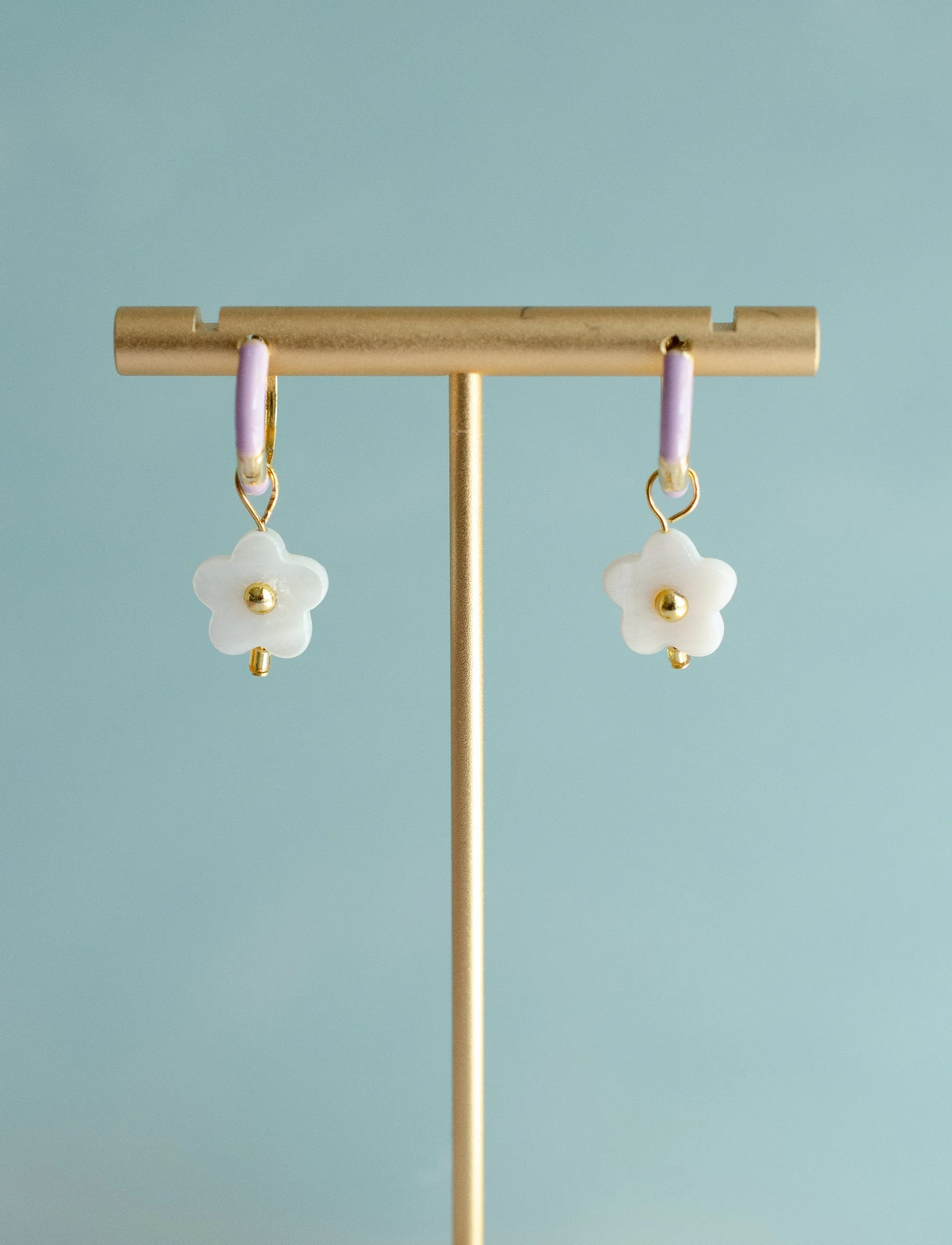 Flower Hoop Earrings, Pearl huggie hoops, flower dangle earrings, gold hoop earrings, flower earrings, small dangle earrings, gift for her,