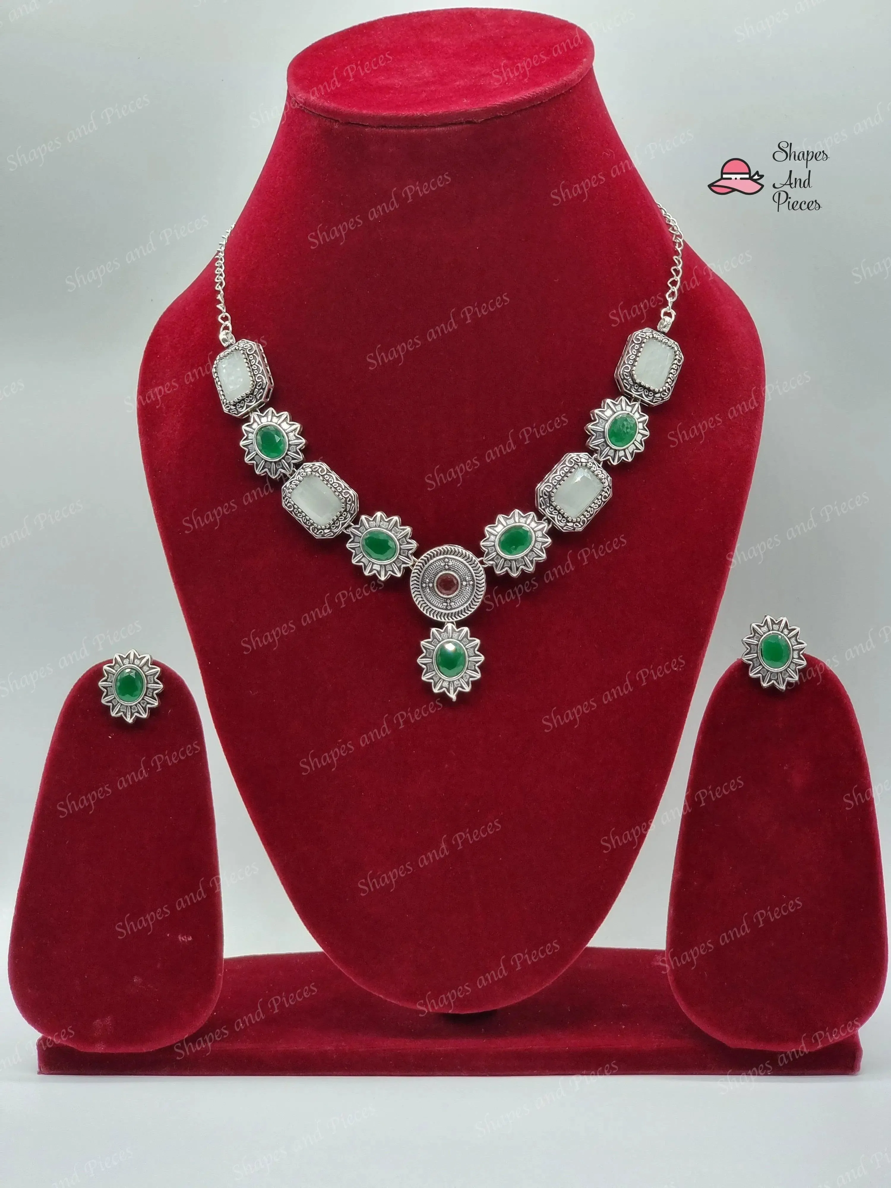 Jessy Necklace