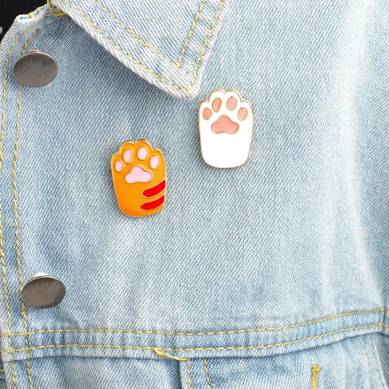 Kawaii Cat Claw Pin