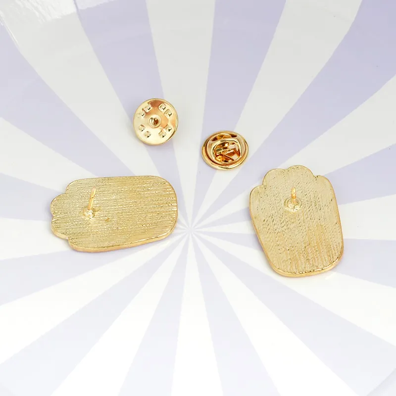 Kawaii Cat Claw Pin