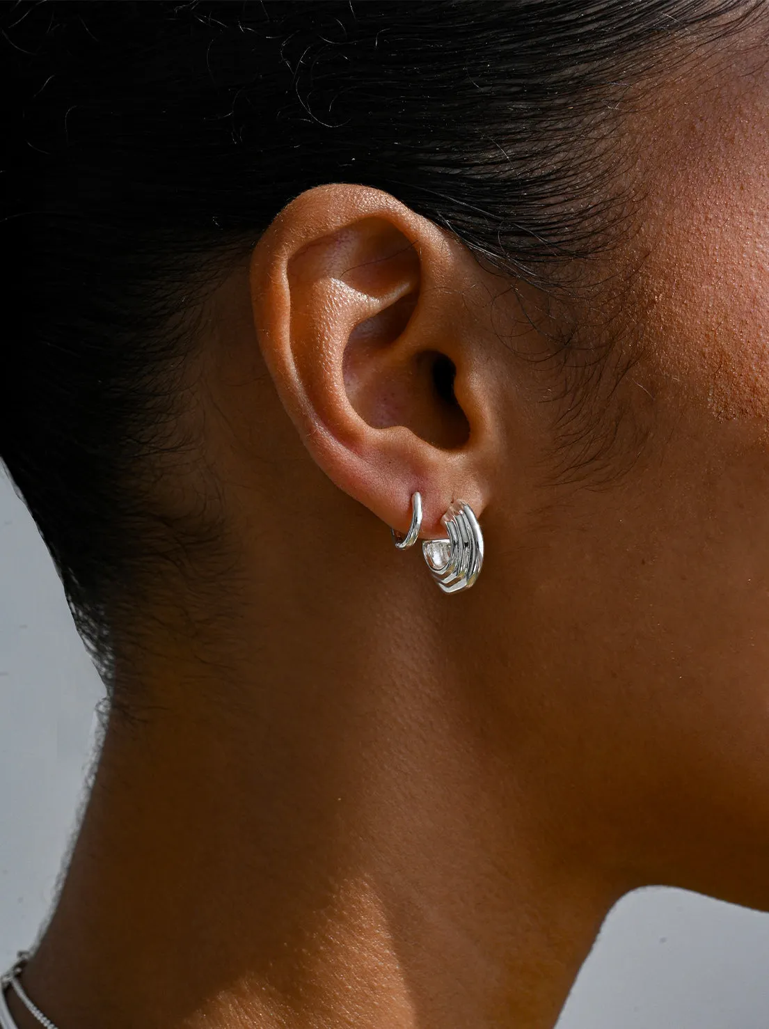 Linda Tahija - Contour Chubby Hoop Earrings - Sterling Silver