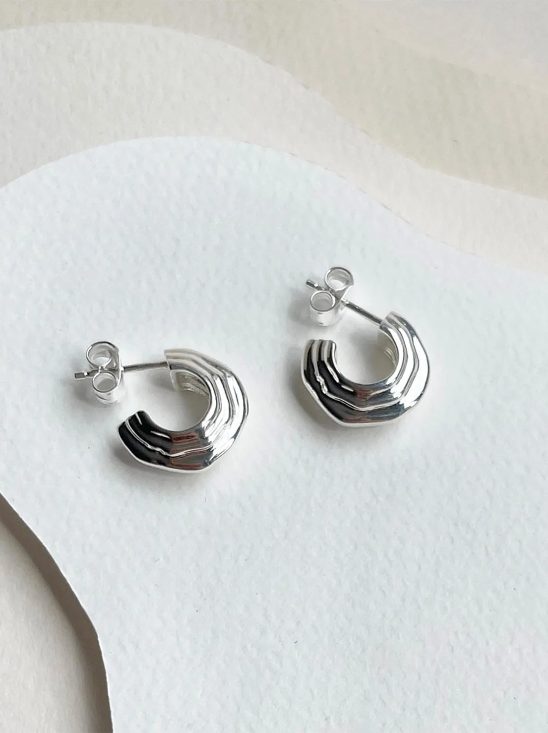 Linda Tahija - Contour Chubby Hoop Earrings - Sterling Silver