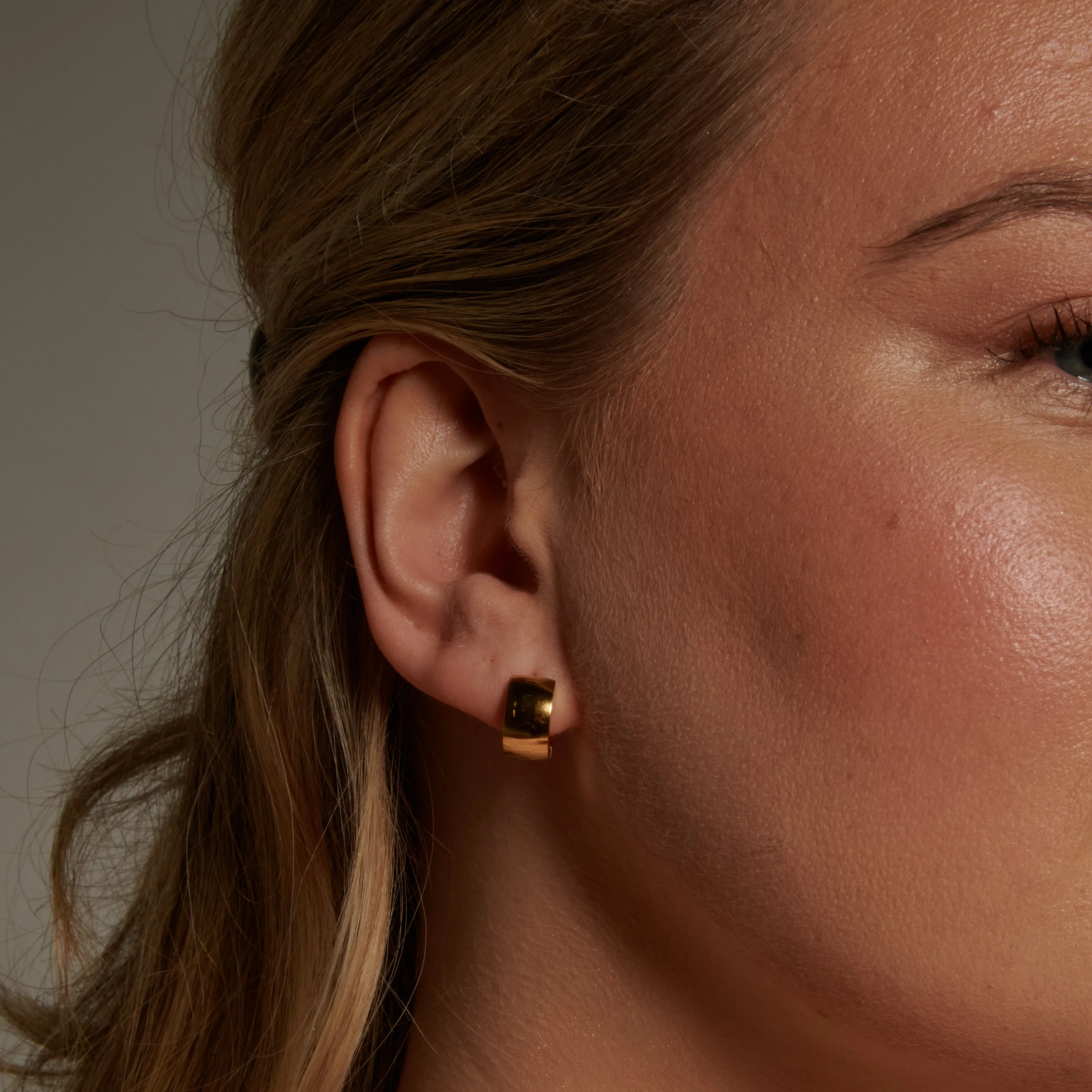 Émeraude | Baby Hoop Earrings