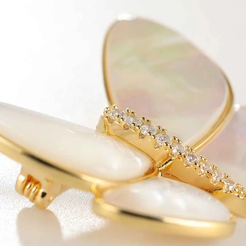 Natural Sea Shell Butterfly Copper Micro-Set Zircon Brooch Pin