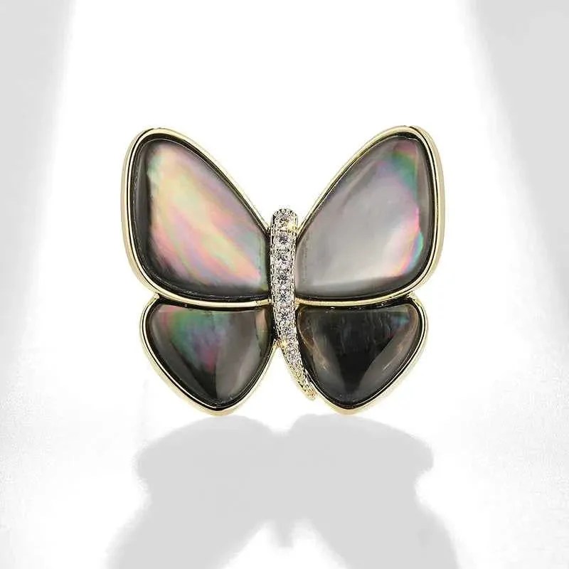 Natural Sea Shell Butterfly Copper Micro-Set Zircon Brooch Pin