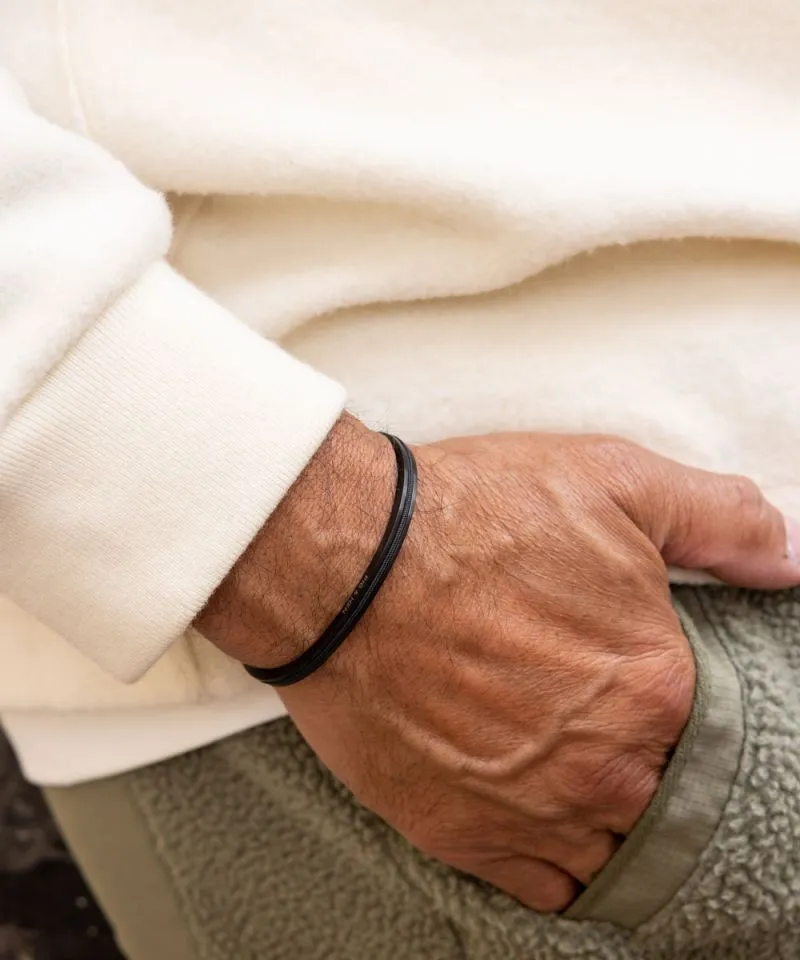 Navarch Cuff Bracelet 4mm in Black/Black