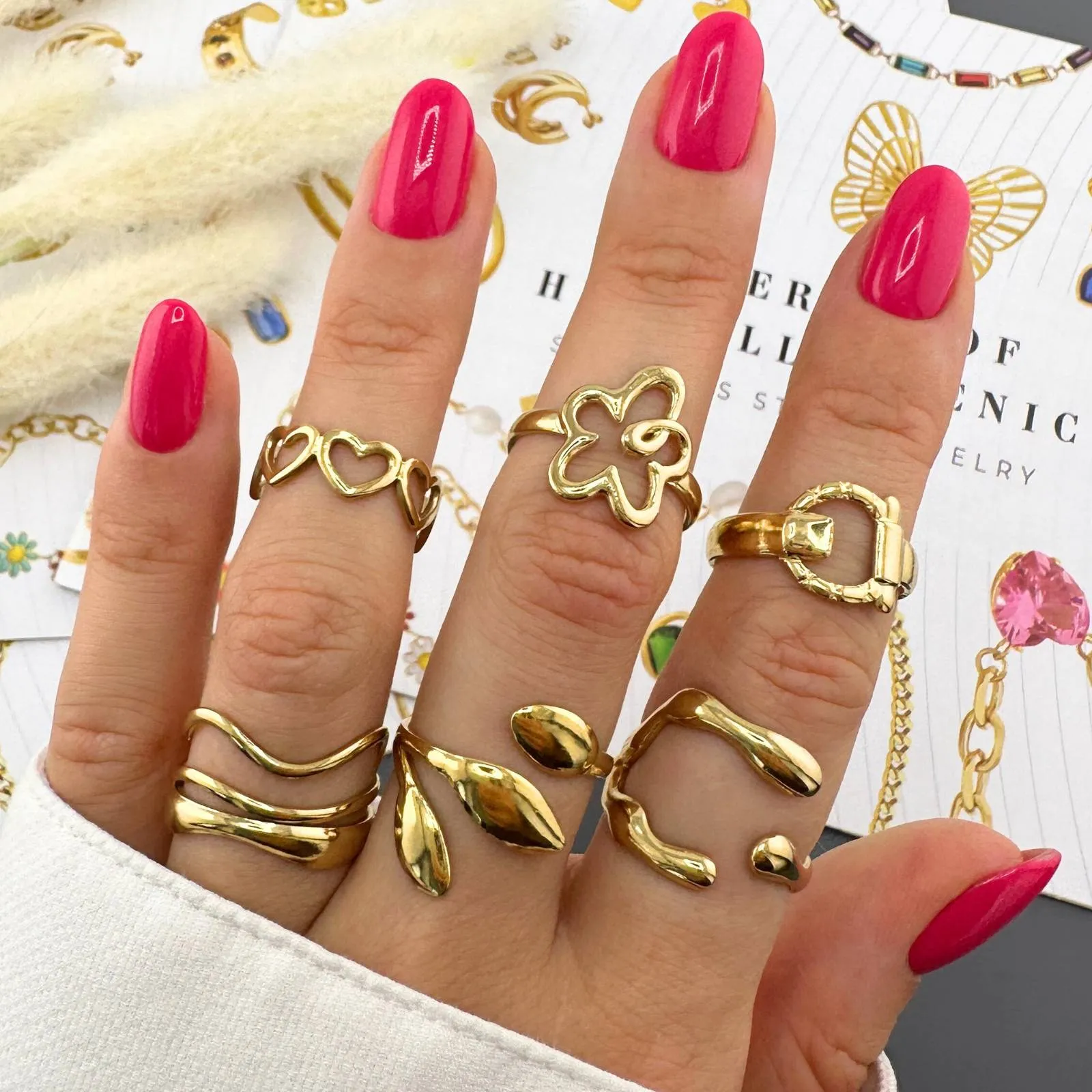 Open Heart Cluster Ring – Adjustable 18K Gold
