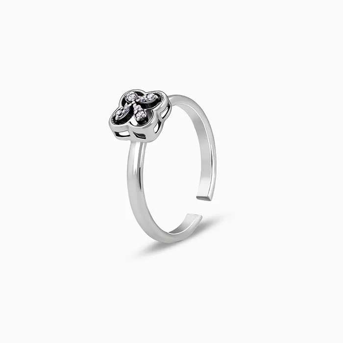 Oxidised Silver Clover Toe Rings