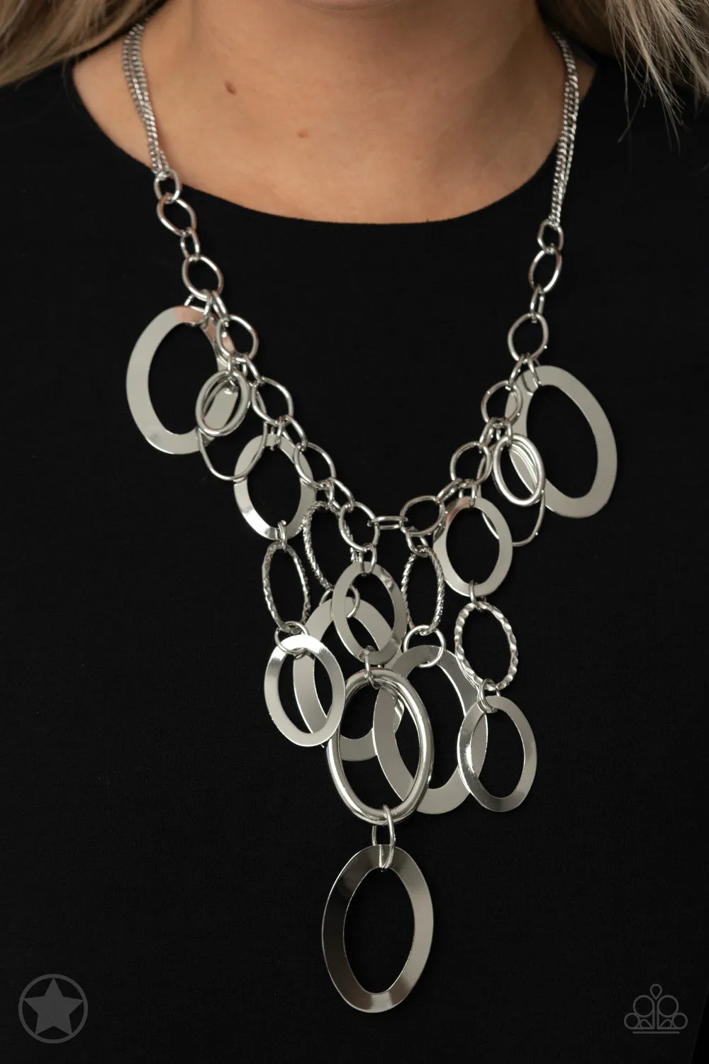 Paparazzi "A SILVER SPELL" Silver Metal With Large Textured Oval Links Cascading Necklace Set