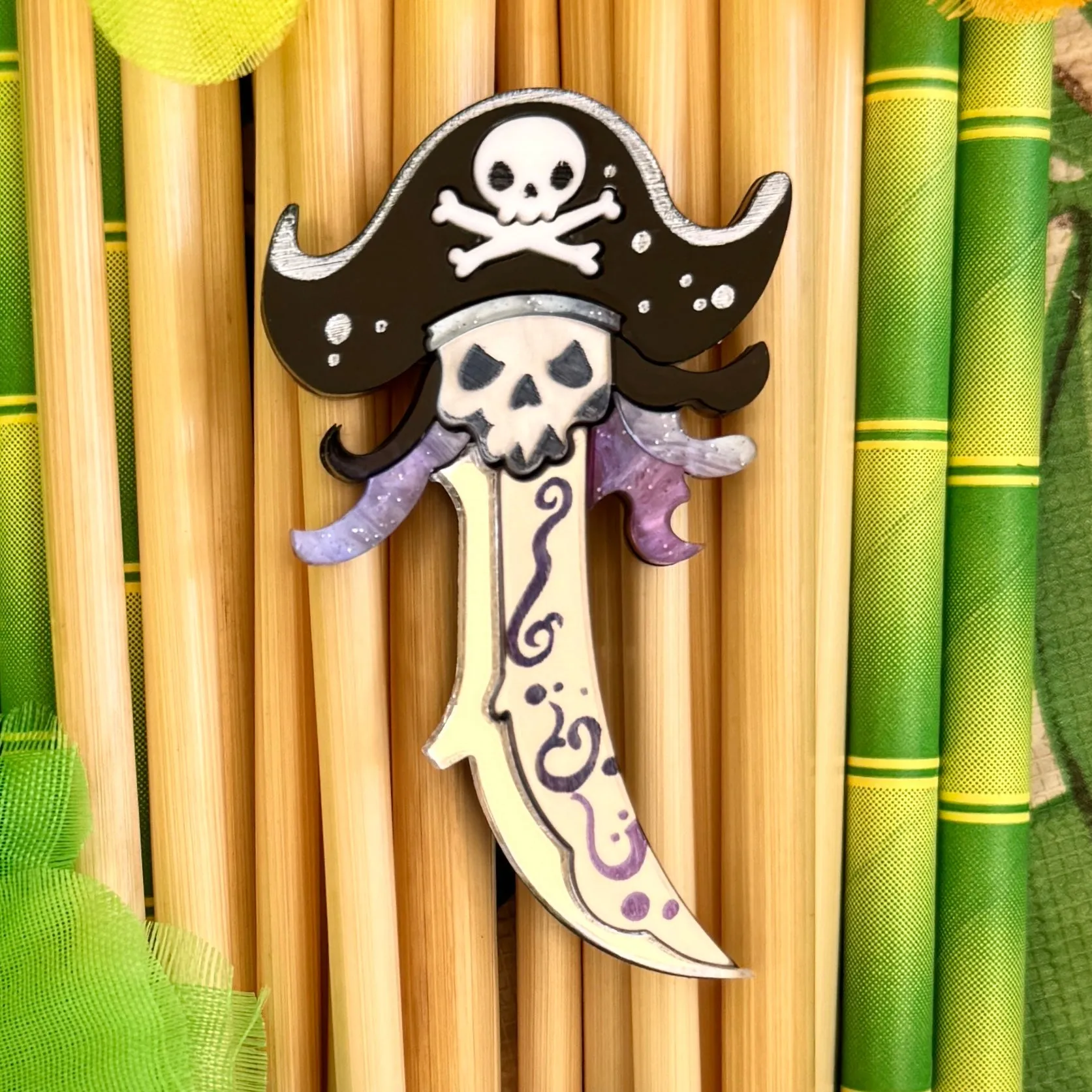 Pirate’s blade 🏴‍☠️ 🗡️ - Brooch - Set of 2
