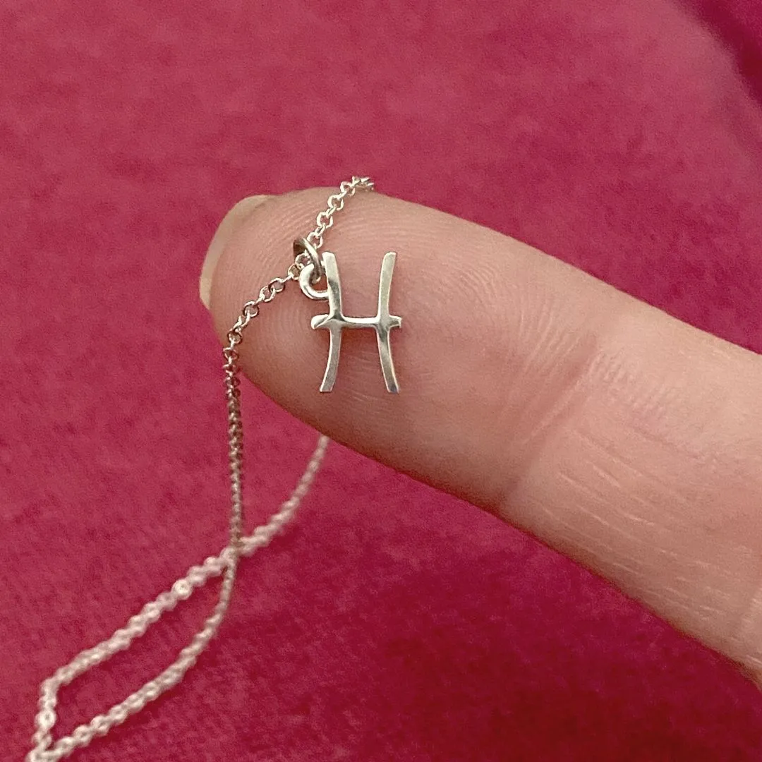 Pisces Sign Zodiac Necklace in Sterling Silver