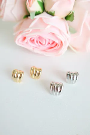 Rae Ribbed Studs