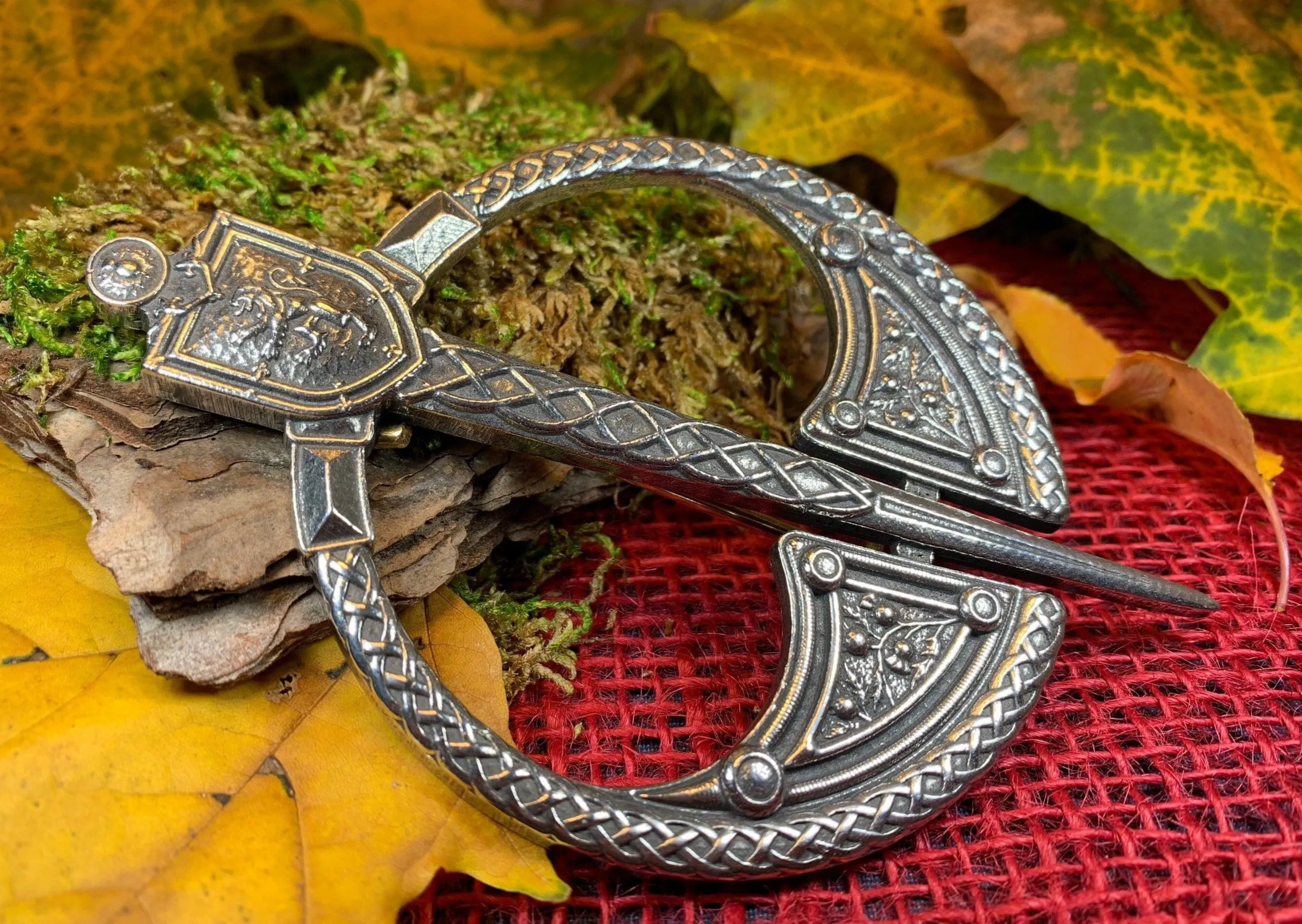 Scottish Lion Penannular Brooch