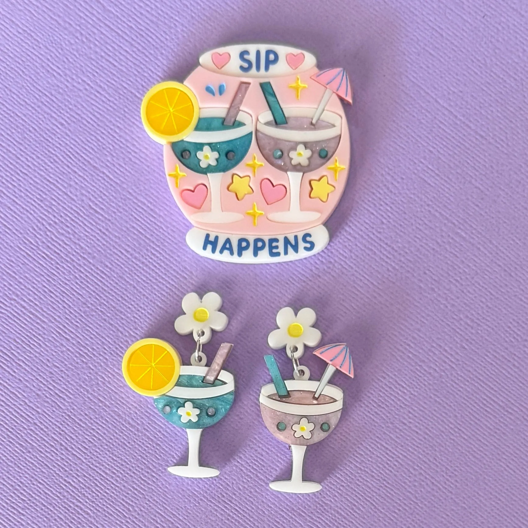 Sip happens  - Brooch