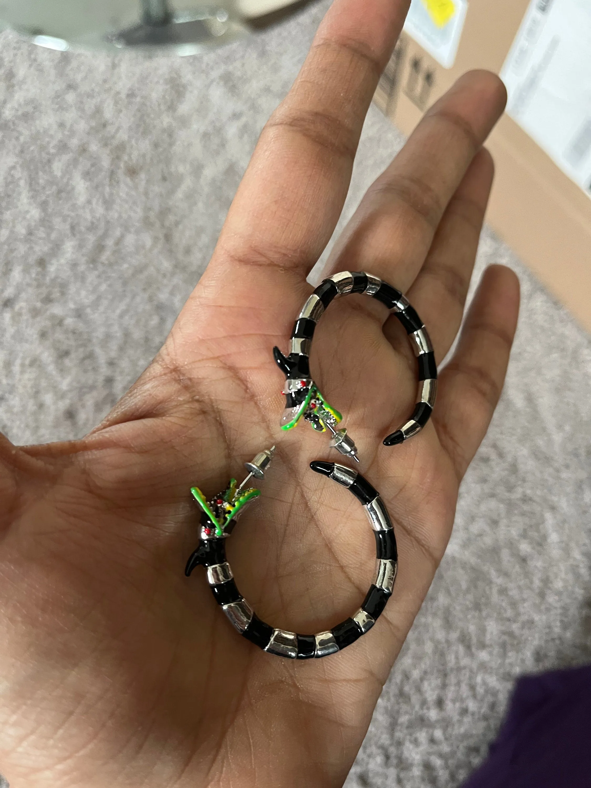 Snake earrings , Beetlejuice earrings , heavy double snake head earrings , dragon black silver hoop earrings sandworm