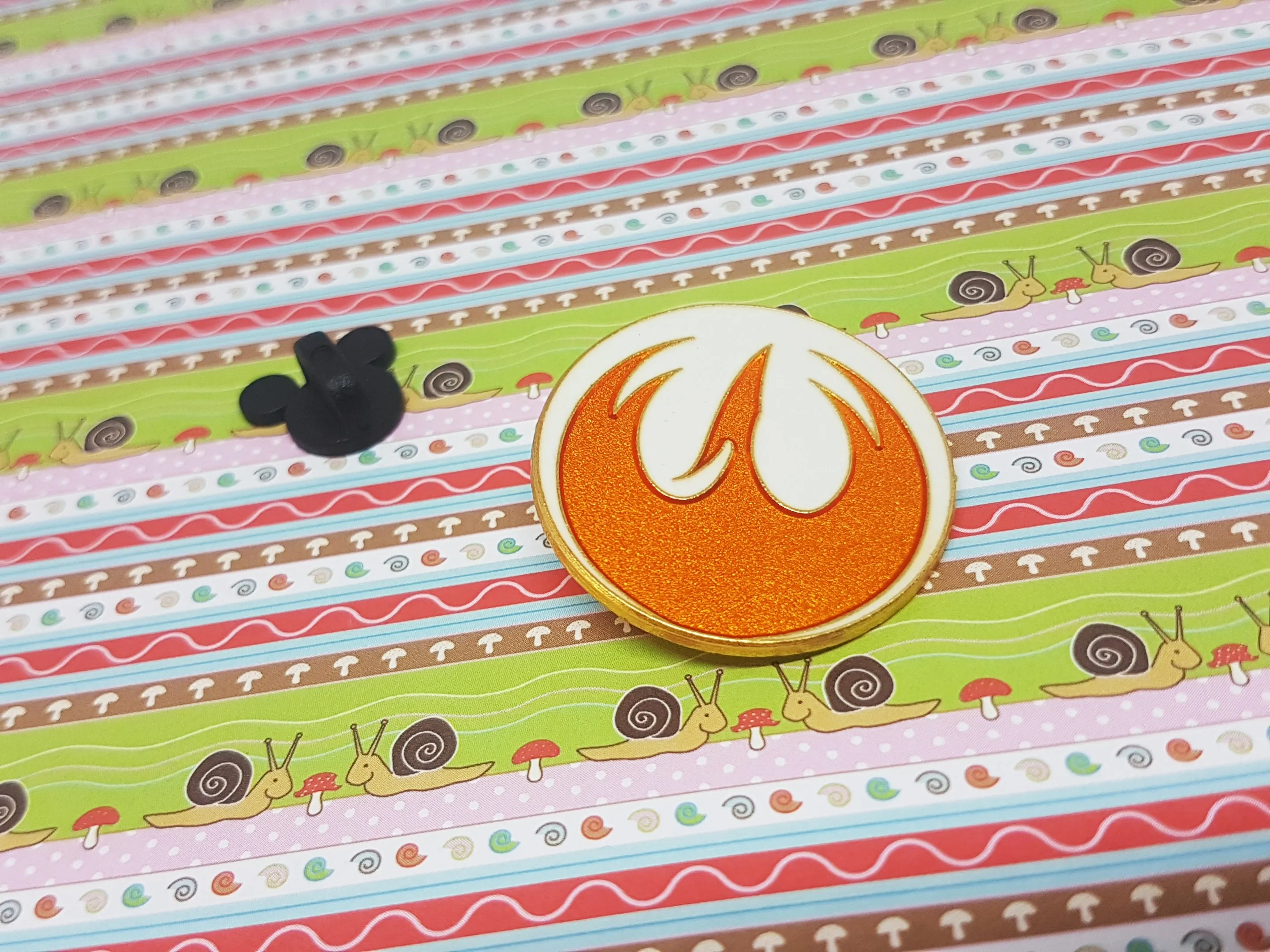 Star Wars Rebel Alliance Enamel Pin The Force Awakens