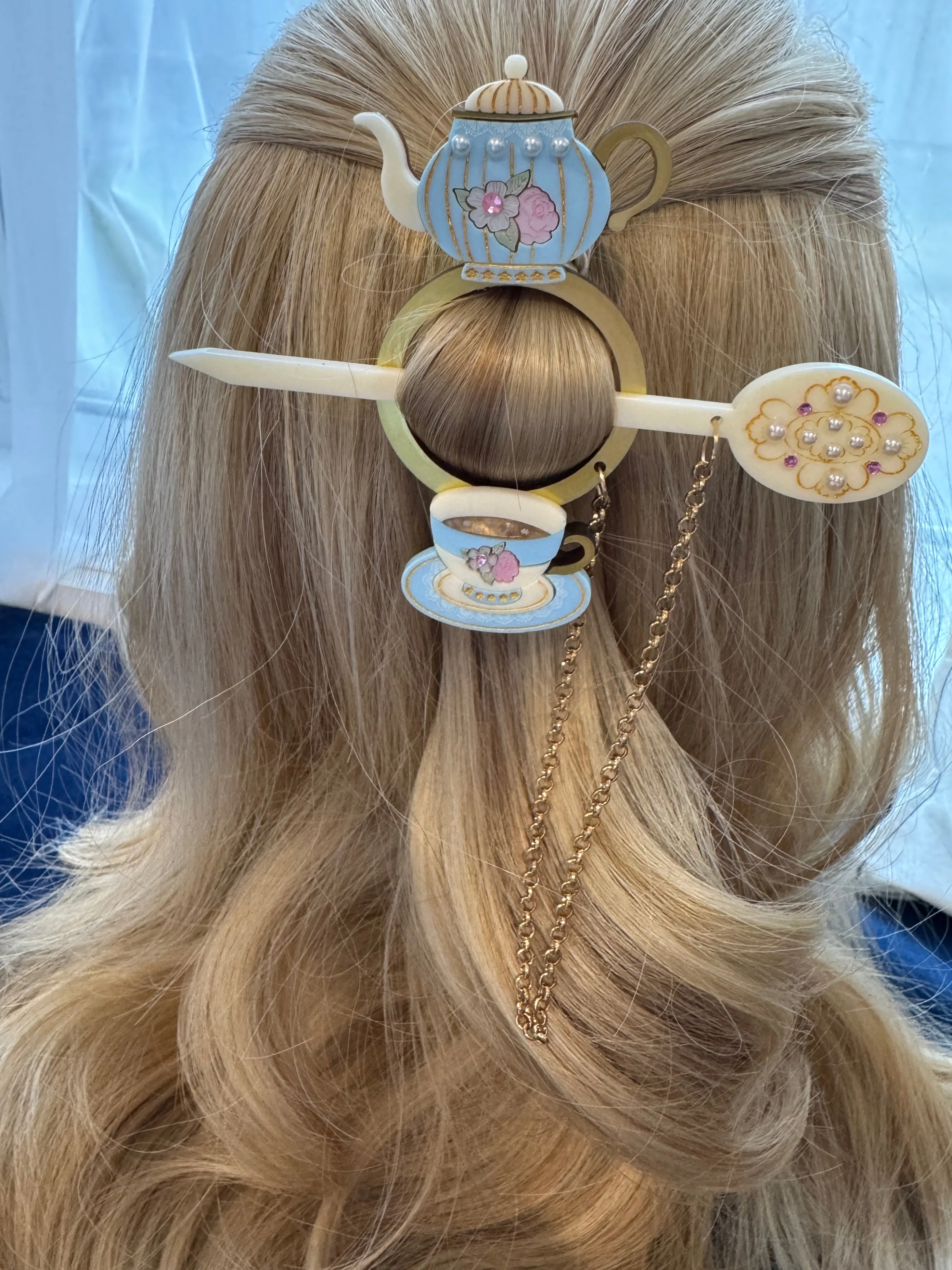 Teatime  - hair accessory