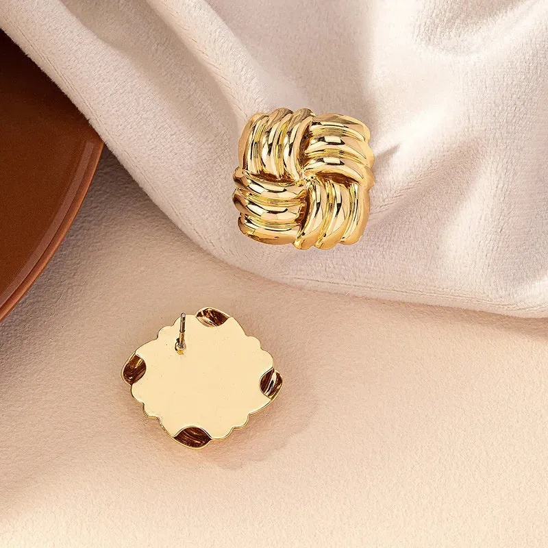 Temperament Square Texture Personality Trend Fashion Women Stud Earrings Simple Party Gifts Jewelry Exquisite Accessories