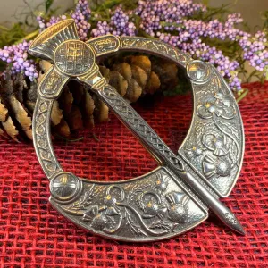 Thistle Penannular Brooch