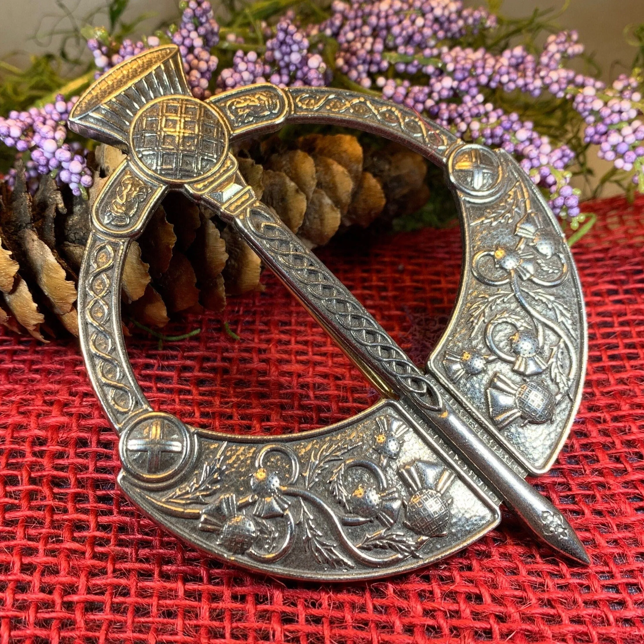 Thistle Penannular Brooch