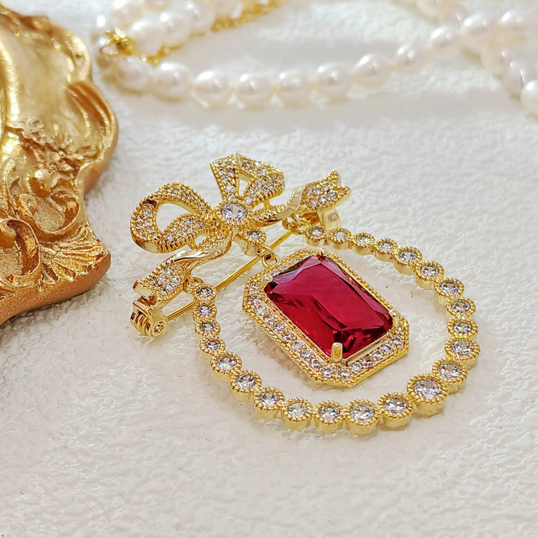 Vintage Style Opens Ribbon Bow Red Stone Drop Pear Shaped Brooch Pin
